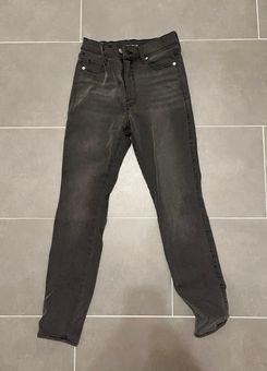 UNI FIT HIGH RISE SKINNY JEAN