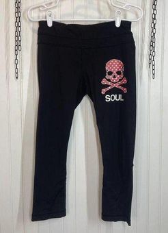 Lululemon Women's Black Skull Soul Mid Calf Pull on Capris Leggings Size 6  - $30 - From Iryna