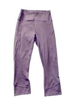 Lululemon Lavender color cropped leggings, inner waistband pocket