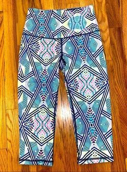 Victoria's Secret VSX Sport Knockout Capri Legging Size XSmall