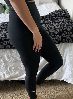 Nike Pro Fit Dry Black Leggings Size M - $21 (53% Off Retail) - From Kylee