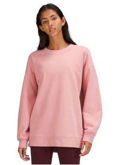 Lululemon Perfectly Oversized Crew in Pink Puff Size 6 W3DUTS - $65 - From  Julie