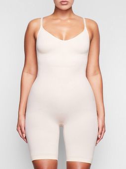 SKIMS - Beige Seamless Sculpting Mid-Thigh Bodysuit