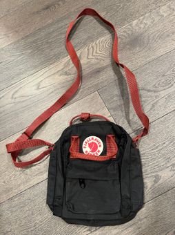 FJALLRAVEN Kånken Mini Backpack - BLACK