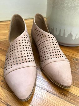Catherine malandrino deals swan shoes