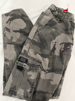 Wrangler Camo Cargo Pants Green Size 23 - $24 (29% Off Retail) - From Hailey