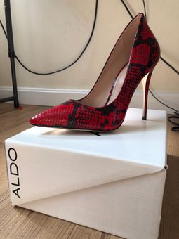 Aldo cassedy store red