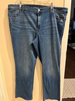 Mid-Rise Wow Boot-Cut Jeans