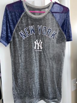 Genuine Merchandise New York Yankees Yankees T-Shirt Size M - $20 - From  Ashtyn
