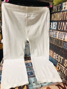 No Boundaries New Chic White Stretch “ “ Capri Leggings Size XL - $13 (38%  Off Retail) - From Darma