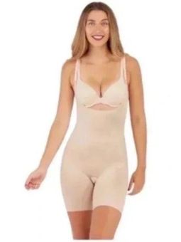 SPANX, Intimates & Sleepwear, Spanx Shapewear Open Bust Midthigh Bodysuit