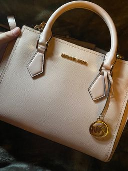 MICHAEL Michael Kors Handbags On Sale Up To 90% Off Retail