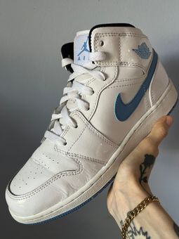 Air Jordan 1 Retro Mid 'Legend Blue