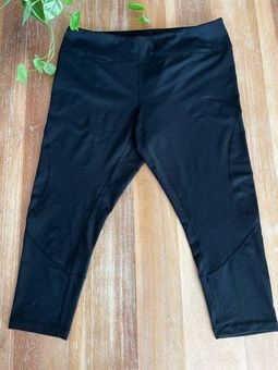 Zella NWOT Black Capri Leggings Size XL - $20 - From Nikki