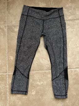 Lululemon Size 6 Gray - $37 (62% Off Retail) - From Meagan