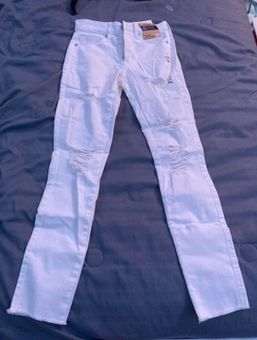 Aeropostale white ripped jeans (SIZE 