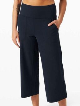 Lululemon align wide leg crop [4], Women's Fashion, Activewear on