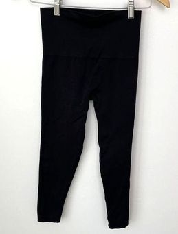 Spanx Seamless Cropped Leggings Tummy Control Black - Medium - $25 - From  Elizabeth