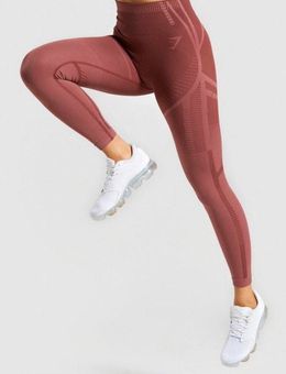 Gymshark Geo Seamless Leggings. Size: Small