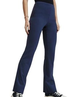 Fabletics 24/7 Kick Flare Pant Womens blue Size