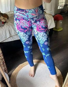 Lilly Pulitzer UPF 50+ Weekender Legging –