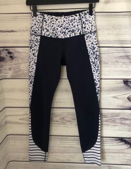 Apana Navy & White Leopard Stripe 7/8 Leggings Blue Size XS - $27 - From  Kelsey