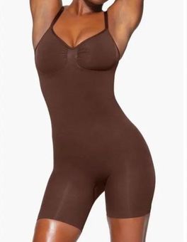 SKIMS Cocoa Sculpting Mid Thigh Bodysuit Size Small/Medium - $57