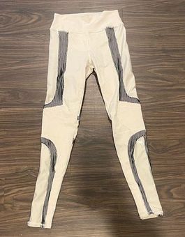 Alo Yoga High Waist Cargo Legging Bone Size Small