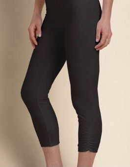 Soft Surroundings Black Slimsations Crop Leggings Size XS - $15 - From  Melissa