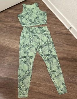 BuffBunny Limitless Leggings in Citrus Green Size XL