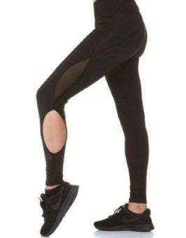 Athletic Leggings with Mesh Cutouts in Black