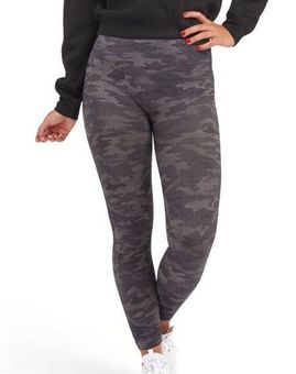 SPANX By Sara Blakely Look at Me Now Seamless Camo Leggings Size