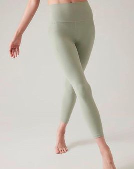 Athleta Salutation Stash 7/8 Tight Green Size 6 - $25 (77% Off Retail) -  From Caitlin