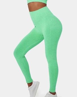 Halara Seamless Flow Green Spring Bud High Waisted Tummy Control 7