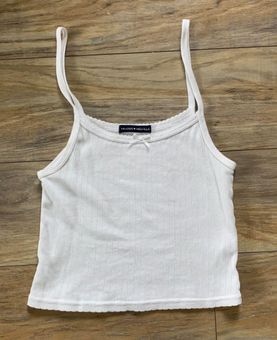 brandy melville cropped white tank top