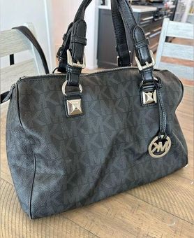 Michael Kors Grayson Barrel Handbag