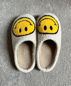 Preppy Smiley Face Cozy Slippers US Size 5-7 / Red