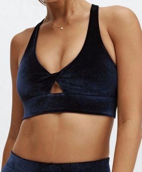 Fabletics New Oasis Twist Velour Sports Bra 4X Blue - $22 (63% Off