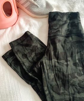 Lululemon Camo Align Leggings 21' Green Size 6 - $50 (43% Off