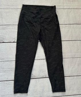 Luxe Dark Camo Leggings