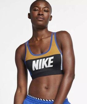 Nike Sport Distort Classic Bra Size Large - $35 - From Threads In The