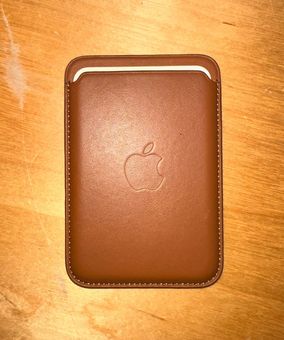 Apple - iPhone Leather Wallet with MagSafe - Saddle Brown