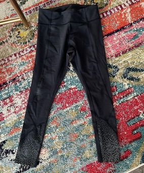 Lululemon Tight Stuff Tight •• Black & Reflective Size 6 - $108 - From  Morgan