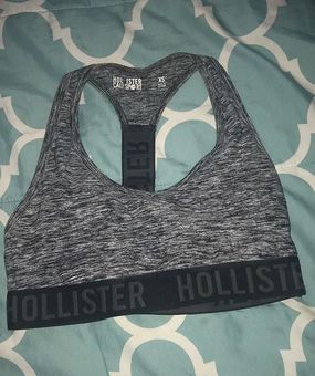 Hollister Gray / Black Sports Bra Size XS - $5 (83% Off Retail) - From  Andrea