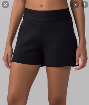 Lululemon Shaped Short Black Size 8 