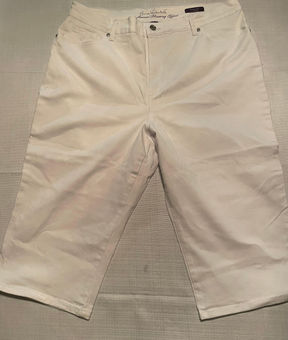 Gloria Vanderbilt Capris White Size 16 