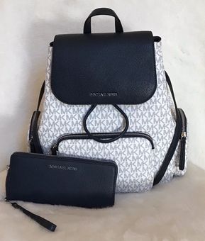 Michael Kors Abbey LG Cargo Backpack Only White - $210 (67% Off Retail) New  With Tags - From Awuraposh