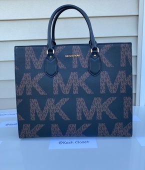 Michael Kors MK Everly Large Graphic Logo Conv Tote Multiple - $259 (39%  Off Retail) New With Tags - From Kash