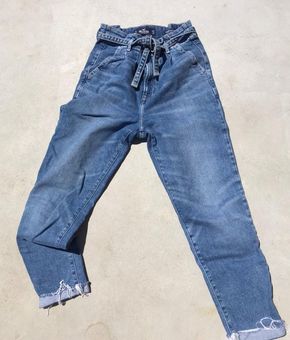 Hollister paper bag hot sale jeans