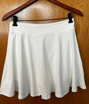 FABLETICS WOVEN RUN SKORT Shorts M NEW NWT WHITE PLEATED BACK ZIP POCKET